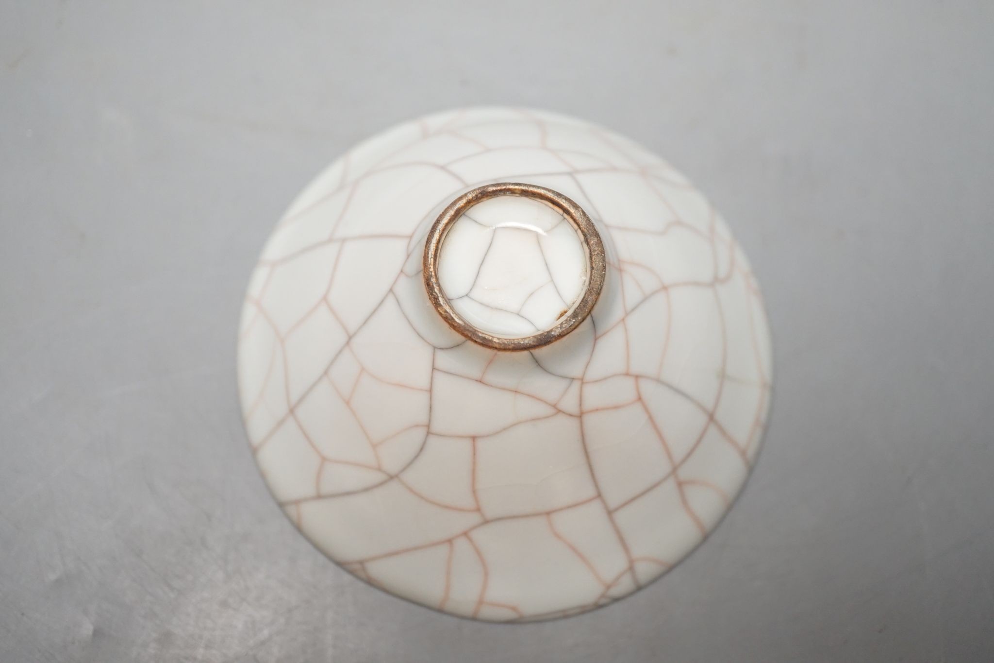 A Chinese crackle glaze bowl, 5cms high.